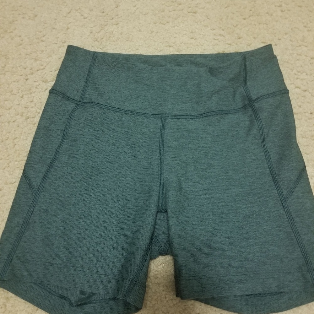 Outdoor voices warm up shorts